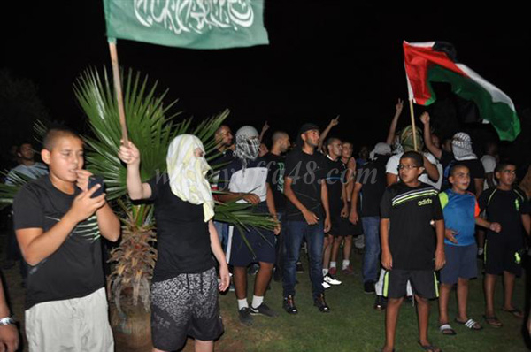 فيديو: لليوم الثاني مئات المواطنين ينددون بالوجود الاستيطاني في حي الجبلية بيافا "يافا لليافيين"